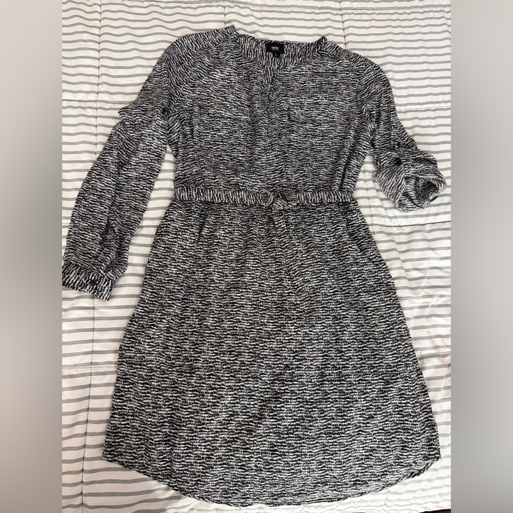 Mossimo Supply Co. Black and White Long Sleeve Dress